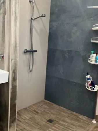 Villa Villino Ca' Bianca, Vicino Ad Alba, Tre Da Letto, Sollevatori Aerei, Intera Proprieta *