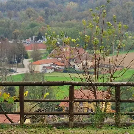 Villino Ca' Bianca, Vicino Ad Alba, Tre Da Letto, Sollevatori Aerei, Intera Proprieta Villa
