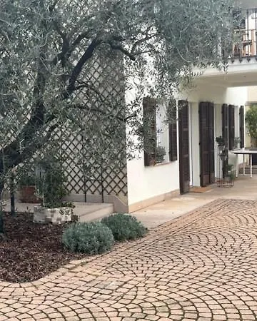 Villino Ca' Bianca, Vicino Ad Alba, No Zanzare, Accessibile E Con Sollevatori Aerei
