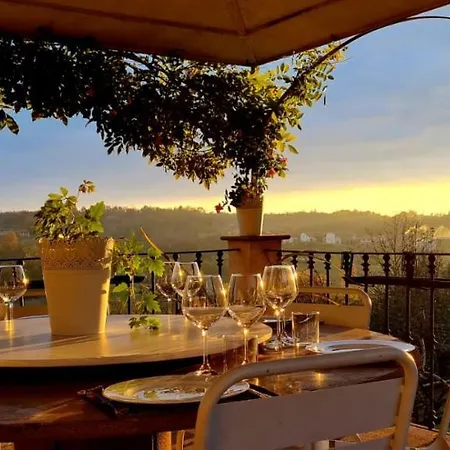 Villa Villino Ca' Bianca, Vicino Ad Alba, Tre Da Letto, Sollevatori Aerei, Intera Proprieta *