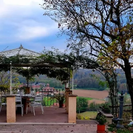 Villino Ca' Bianca, Vicino Ad Alba, Tre Da Letto, Sollevatori Aerei, Intera Proprieta Monteu Roero