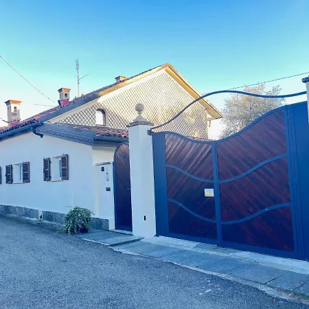 Villino Ca' Bianca, Vicino Ad Alba, Tre Da Letto, Sollevatori Aerei, Intera Proprieta Villa Monteu Roero