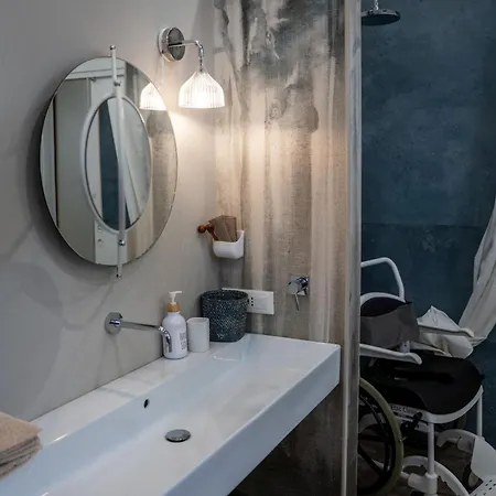 Villa Villino Ca' Bianca, Vicino Ad Alba, Tre Da Letto, Sollevatori Aerei, Intera Proprietà *