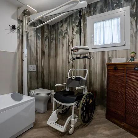Villino Ca' Bianca, Vicino Ad Alba, No Zanzare, Accessibile E Con Sollevatori Aerei Villa *